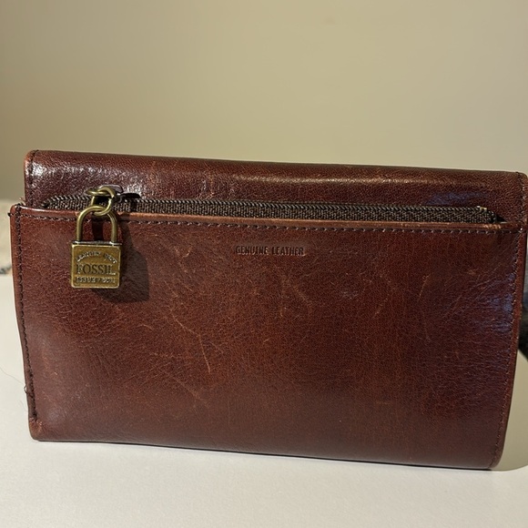 Fossil Brown Leather Wallet Timeless Design - Picture 7 of 10